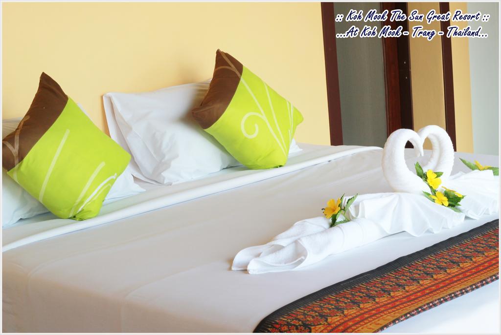 Kohmook The Sun Great Resort Ko Mook Rom bilde